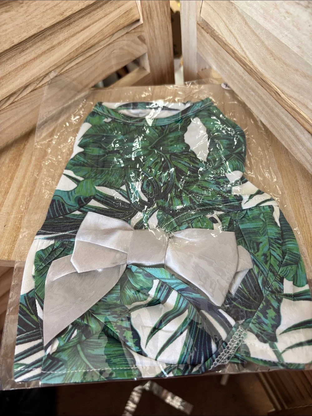 Tropical Green Leaf Bow Pet Dress XS NIP